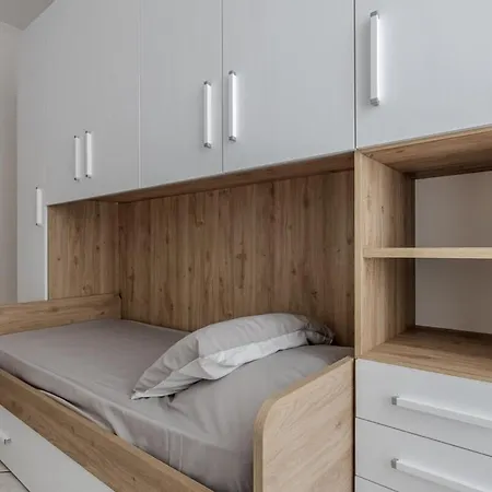 Mama - Metro C Mirti شقة روما