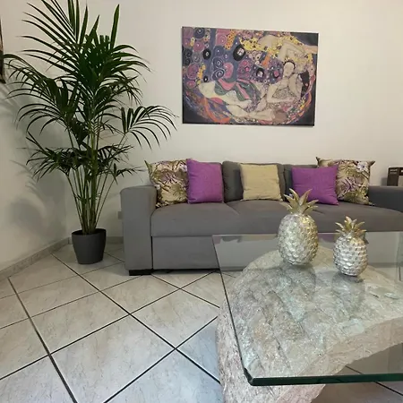 Mama - Metro C Mirti شقة روما